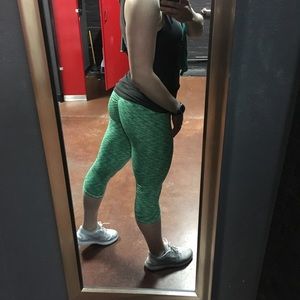 D Tina’s scrunch bum leggings